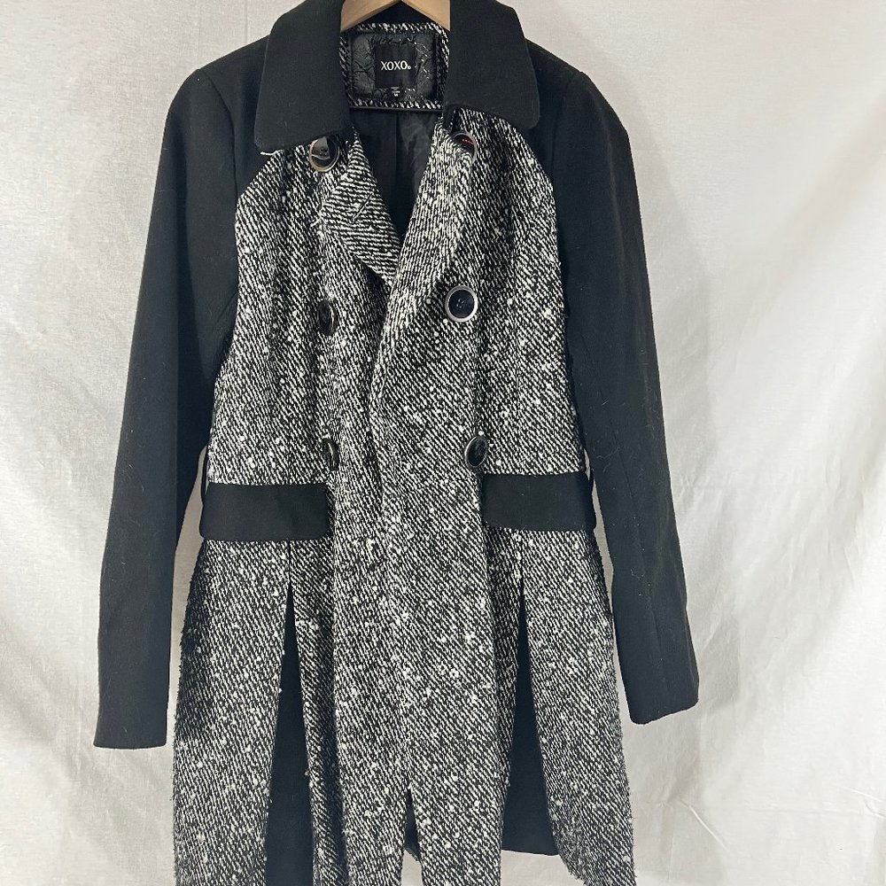 Gently-worn stylish pea coat